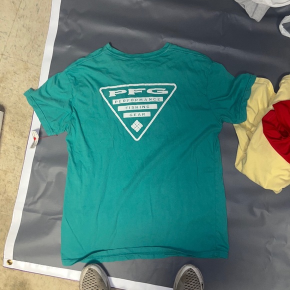 Columbia T-Shirt - Picture 1 of 2